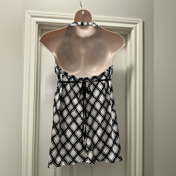 NYC HALTER TUNIC OR DRESS - Picture 4 of 4